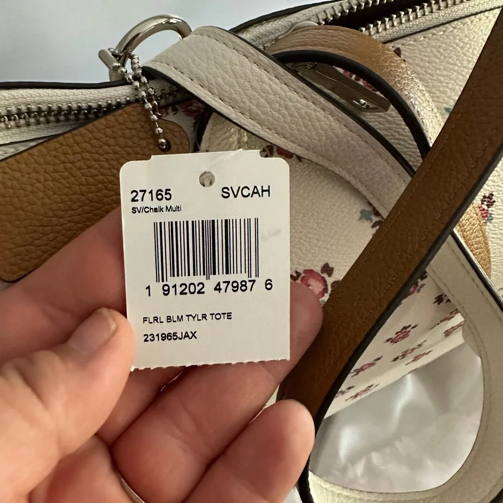 NWT Coach Taylor Tote in Floral - Picture 5 of 7